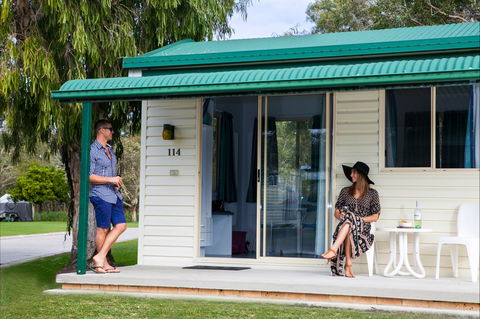 Glen Villa Resort - Whitsundays Accommodation 0