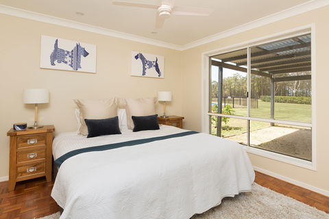 Hillcrest House - Whitsundays Accommodation 2