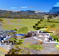 Hillbrook Estate - Whitsundays Accommodation