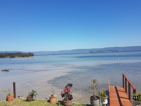 Jettys By The Lake - Whitsundays Accommodation 1