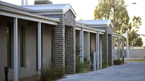 Kennedy Villas - Whitsundays Accommodation 0