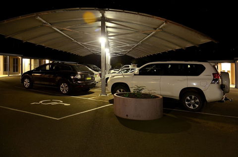 Mackellar Motel - Whitsundays Accommodation 2