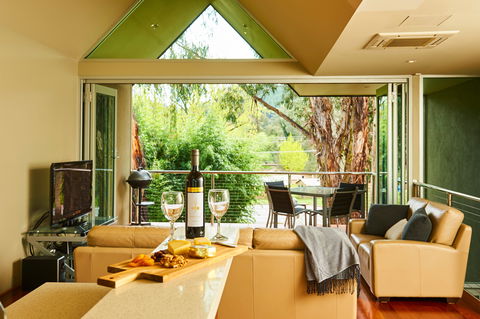 No. 6 Luxury Private Haven - Whitsundays Accommodation 1