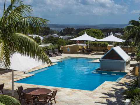 Oaks The Entrance Waterfront Resort - Whitsundays Accommodation 0