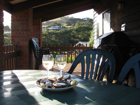 Ocean Vista Holiday Home - Whitsundays Accommodation 1