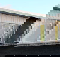 Parkers Holiday Cottages - Whitsundays Accommodation