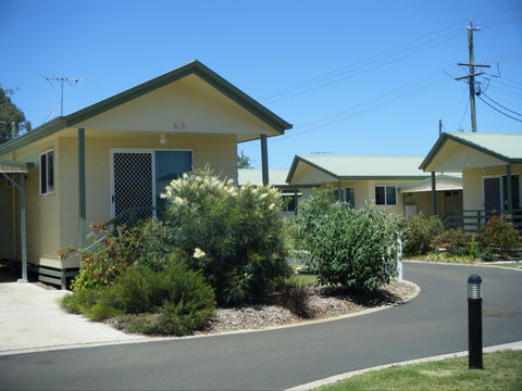 Peppertree Cabins Kingaroy - Whitsundays Accommodation 1