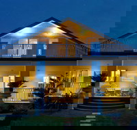 Plantation House at Whitecliffs - Whitsundays Accommodation