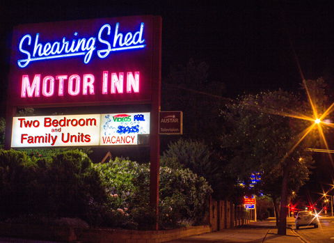 Shearing Shed Motor Inn - Open - Whitsundays Accommodation 2
