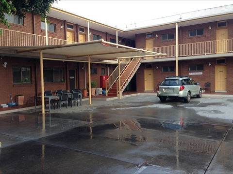 The Albury Regent Motel - Whitsundays Accommodation 1