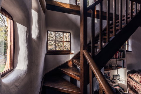 The Cob Barn - Whitsundays Accommodation 1