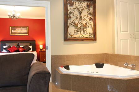 3 Kings B & B - Whitsundays Accommodation 3