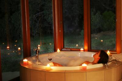 Boroka Downs - Whitsundays Accommodation 0