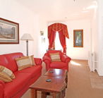 Crest Castle Bed and Breakfast - Whitsundays Accommodation
