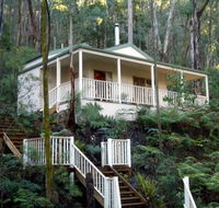 Myers Creek Cascades Luxury Cottages - Whitsundays Accommodation