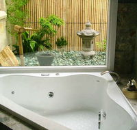 The Gatehouse at Villa Raedward - Whitsundays Accommodation