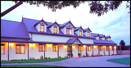 Melba Lodge - Whitsundays Accommodation 0