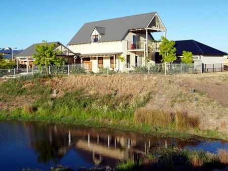 Tessenna Villa - Whitsundays Accommodation 0