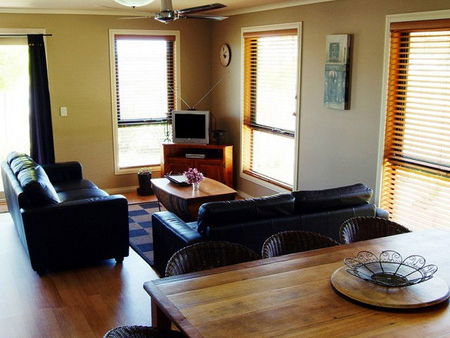Tessenna Villa - Whitsundays Accommodation 4