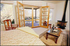 Valley Guest House - Whitsundays Accommodation 2