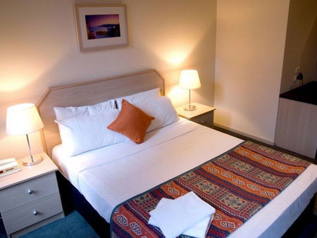 The Park Squire Motor Inn - Whitsundays Accommodation 0