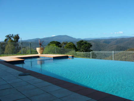 Fieldstone House - Whitsundays Accommodation 0