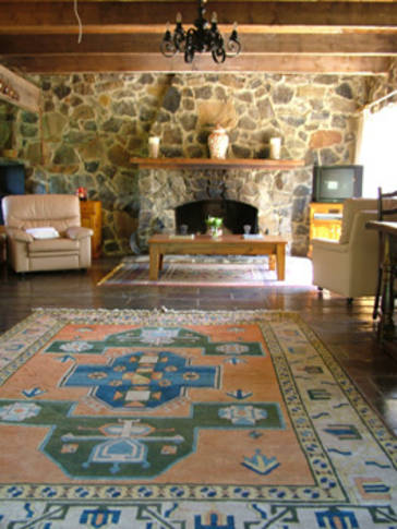 Fieldstone House - Whitsundays Accommodation 2