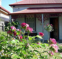 Airleigh - Rose Cottage - Whitsundays Accommodation