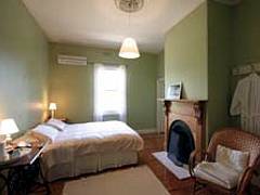 Corinella Country House - Whitsundays Accommodation 1