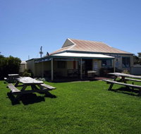 Apostles Camping Park and Cabins - Whitsundays Accommodation