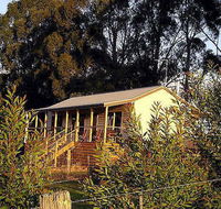 Birchwood Retreat Country Cottages - Whitsundays Accommodation