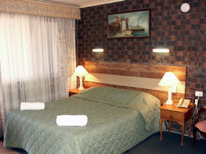 City Lights Motel - Whitsundays Accommodation 1