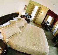 Comfort Inn and Suites City Views - Whitsundays Accommodation