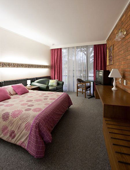 Connells Motel - Whitsundays Accommodation 1