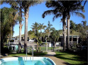 Sand Bar Motel Lakes Entrance - Whitsundays Accommodation 1