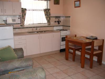 Lakes Entrance Holiday Units - Whitsundays Accommodation 4