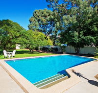 Wattle Motel - Whitsundays Accommodation