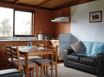 Flinders Island Cabin Park - Whitsundays Accommodation