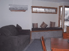 Yakkalla Holiday Cottage - Whitsundays Accommodation 1