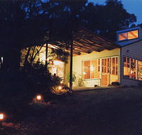 Silent Grove Cottage - Whitsundays Accommodation