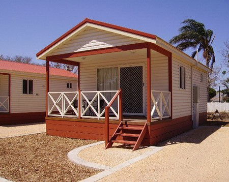 Outback Oasis Caravan Park - Whitsundays Accommodation 0