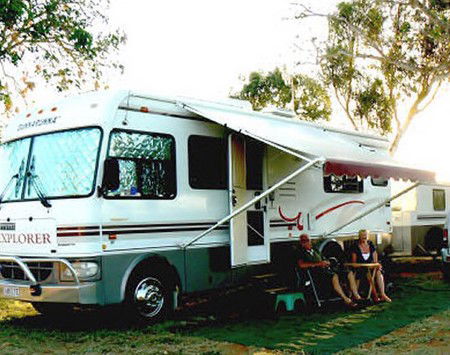 Outback Oasis Caravan Park - Whitsundays Accommodation 3