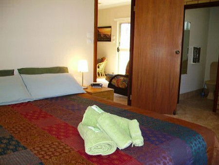 Outback Oasis Caravan Park - Whitsundays Accommodation 4