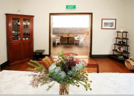 The Bank Guest House & Tellers Restaurant - Whitsundays Accommodation 4