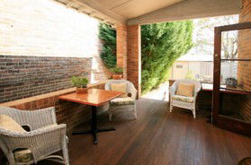 The Bank Guest House & Tellers Restaurant - Whitsundays Accommodation 5