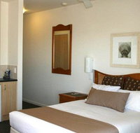 Yamba Beach Motel - Whitsundays Accommodation