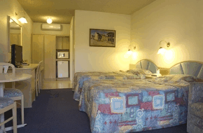 In Town Motor Inn - Whitsundays Accommodation 2