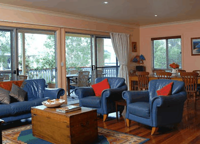 Surfside Retreat - Whitsundays Accommodation 2