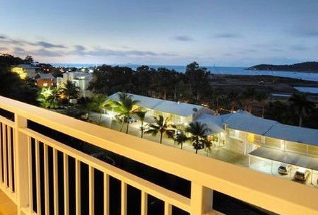 Coral Sea Vista Apartments - Whitsundays Accommodation 0