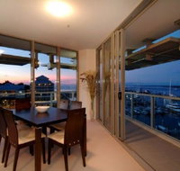 Cairns Luxury Apartments Harbourlights Complex - Whitsundays Accommodation